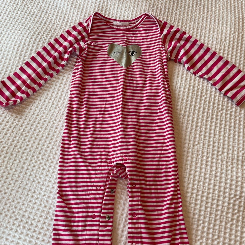 Adorable Eden and Esme body suit - 18 m